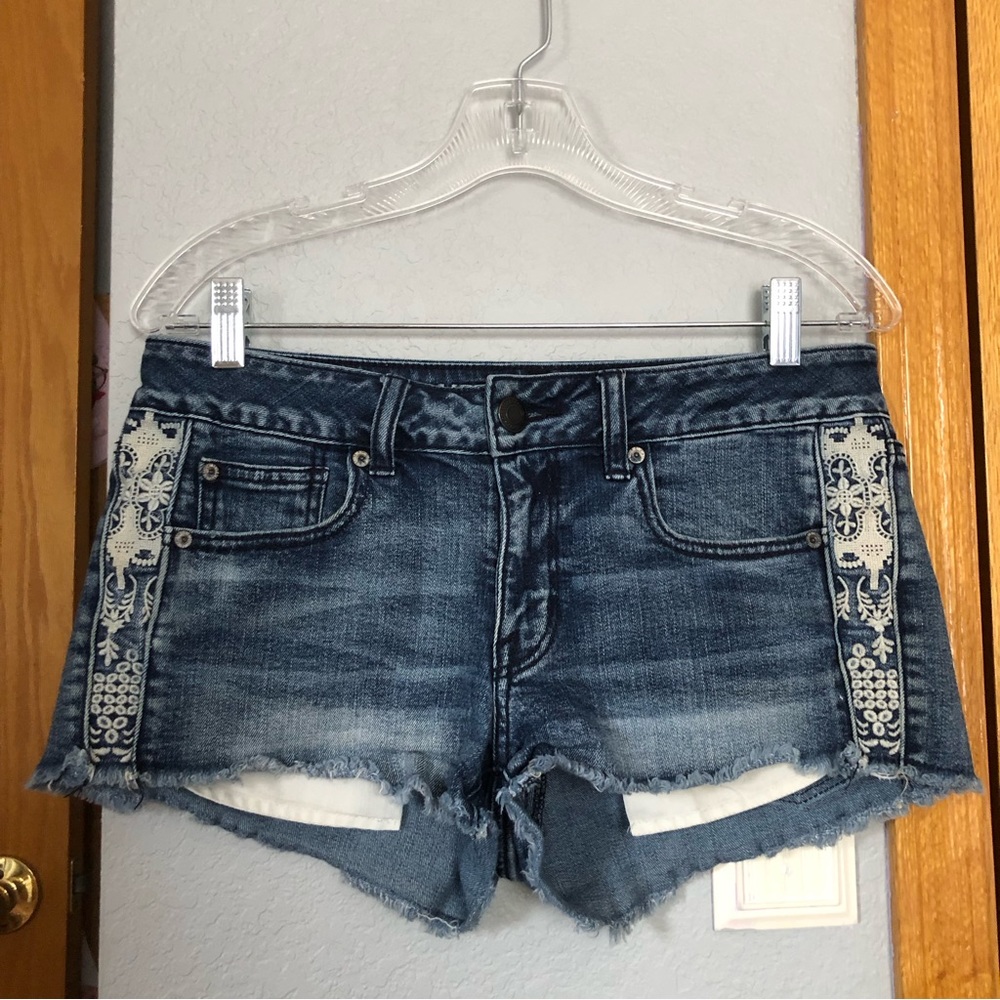 american eagle shortie jean shorts size 8